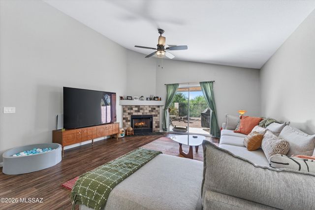 12333 N Brightridge Drive, Oro Valley, AZ 85755