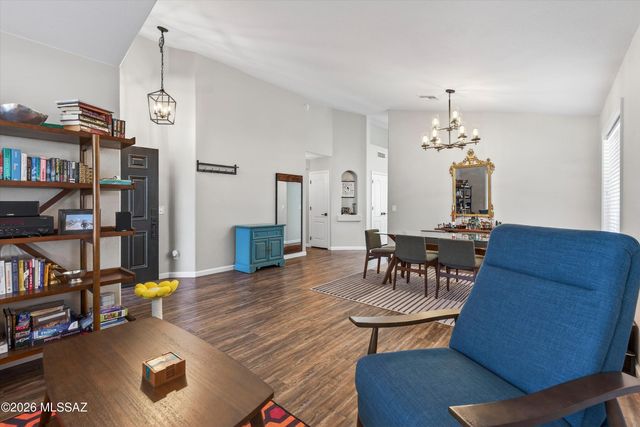 12333 N Brightridge Drive, Oro Valley, AZ 85755