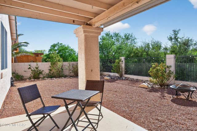 12333 N Brightridge Drive, Oro Valley, AZ 85755