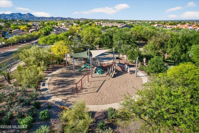 12333 N Brightridge Drive, Oro Valley, AZ 85755