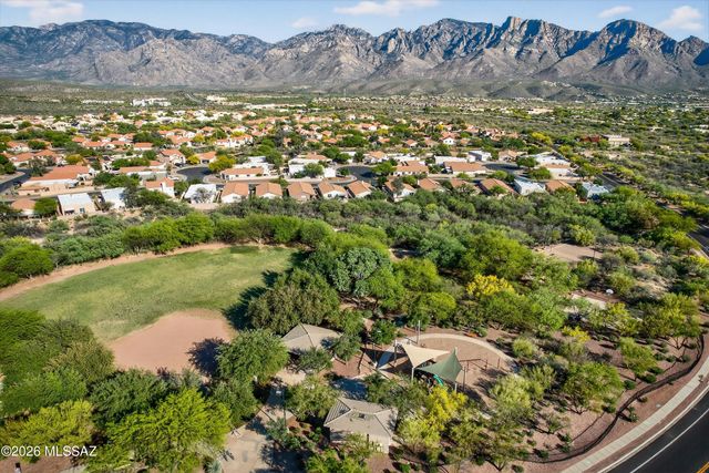 12333 N Brightridge Drive, Oro Valley, AZ 85755
