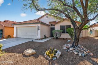 12333 N Brightridge Drive, Oro Valley, AZ 85755