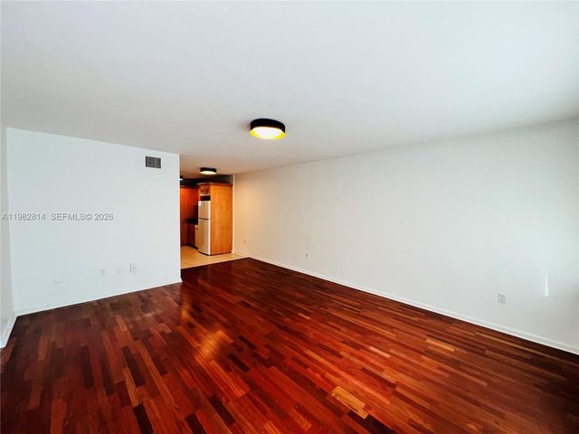 2033 Calais Dr 8, Miami Beach, FL 33141