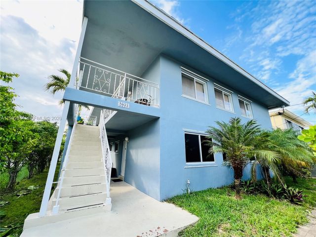 2033 Calais Dr 8, Miami Beach, FL 33141