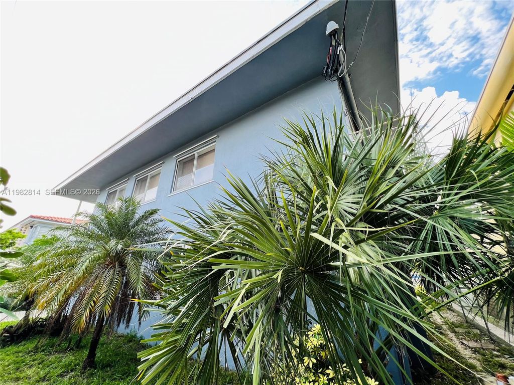 2033 Calais Dr 8, Miami Beach, FL 33141