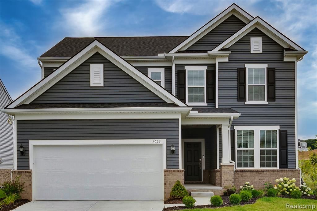 4568 Paradise Parkway, Milford, MI 48381