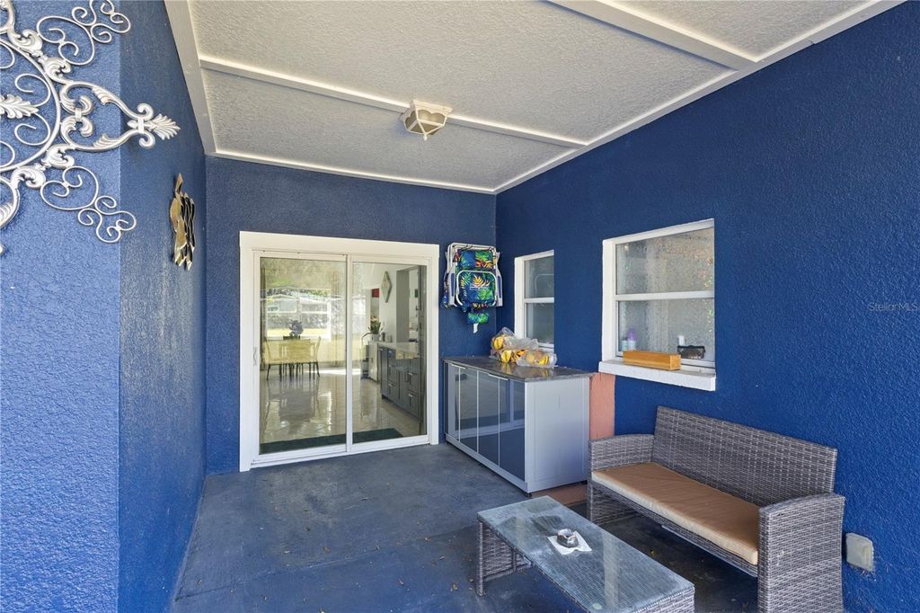 Image 25 of property listing at 6023 SANTA MONICA DRIVE, Tampa, FL 33615