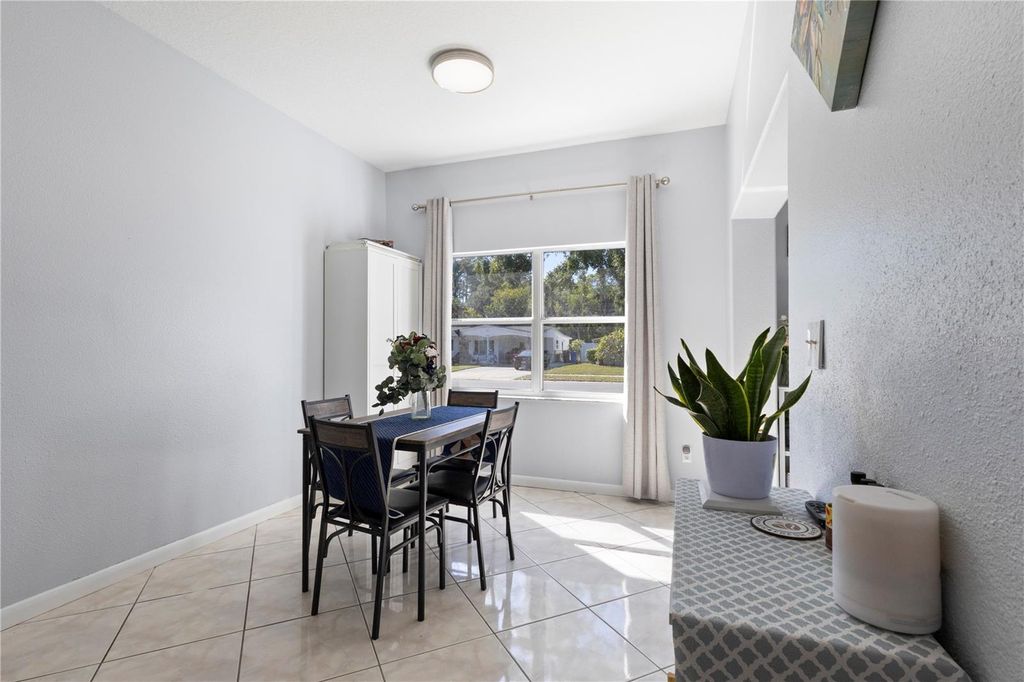 Image 8 of property listing at 6023 SANTA MONICA DRIVE, Tampa, FL 33615