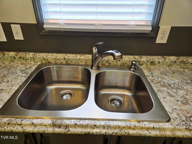 150 Wellman Road, Elizabethton, TN 37643
