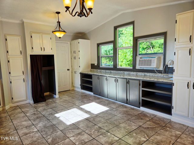150 Wellman Road, Elizabethton, TN 37643
