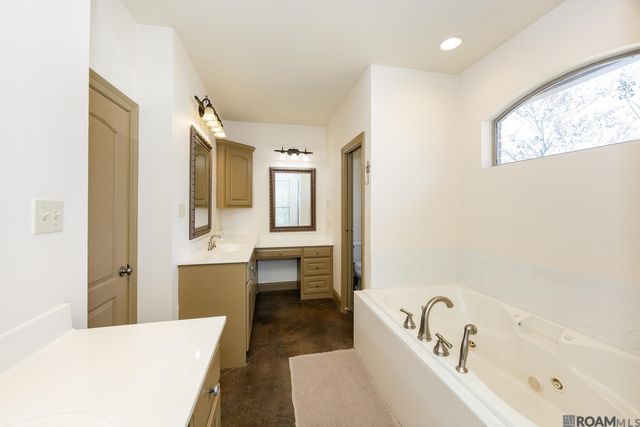 16242 Ole Homestead Ln, Prairieville, LA 70769