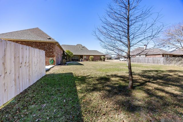 16242 Ole Homestead Ln, Prairieville, LA 70769