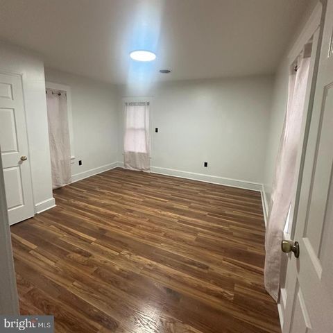 633 N QUEEN ST, Martinsburg, WV 25404