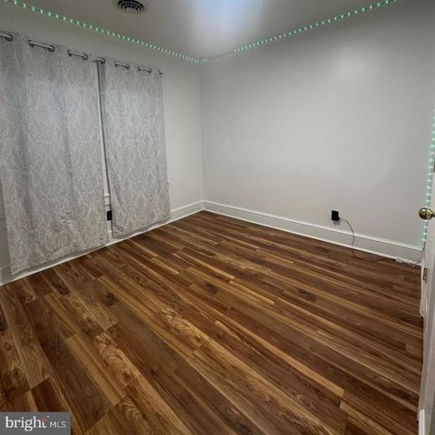 633 N QUEEN ST, Martinsburg, WV 25404