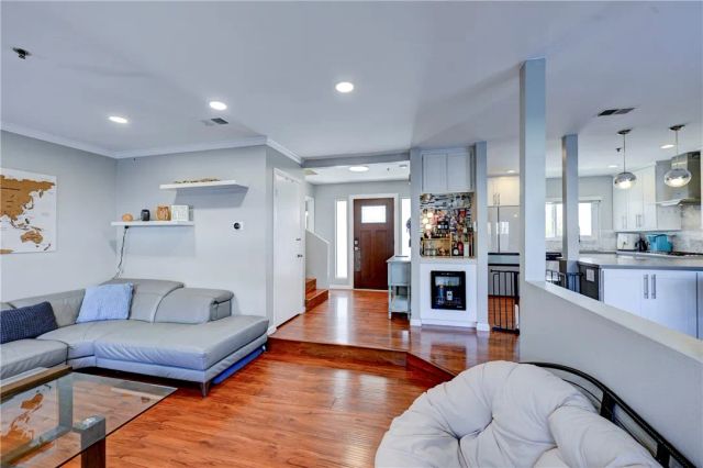 260 Victoria Street 5, Costa Mesa, CA 92627