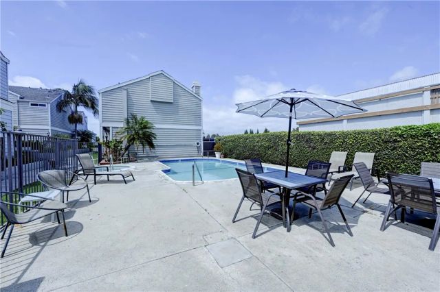 260 Victoria Street 5, Costa Mesa, CA 92627