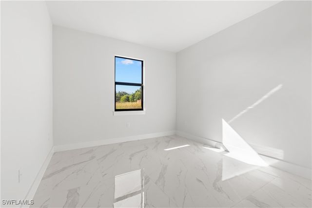 2936 41st AVE NE, Naples, FL 34120