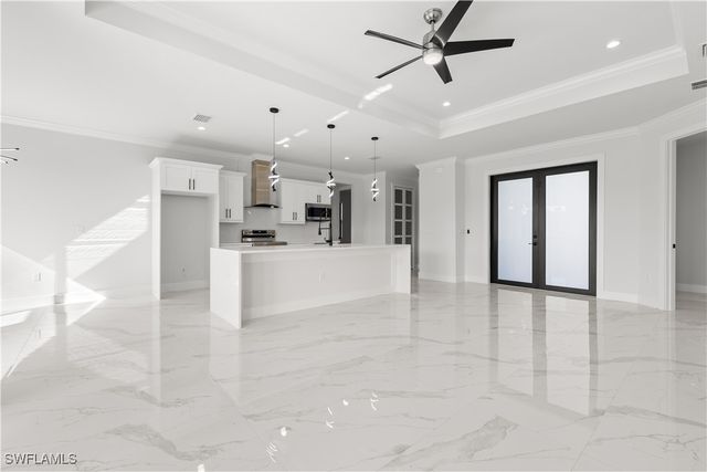 2936 41st AVE NE, Naples, FL 34120