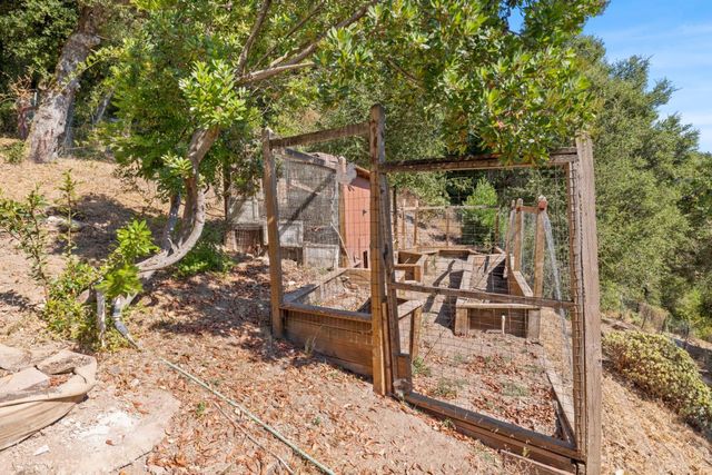 25435 Hutchinson Road, Los Gatos, CA 95033