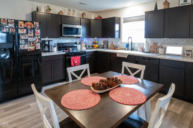 1195 Andromeda Drive, Franklin, IN 46131