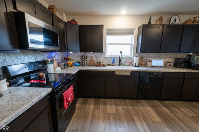 1195 Andromeda Drive, Franklin, IN 46131