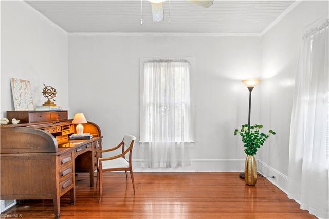 415 S Poplar Street, Winston-salem, NC 27101