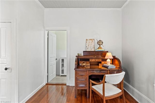 415 S Poplar Street, Winston-salem, NC 27101