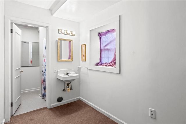 415 S Poplar Street, Winston-salem, NC 27101