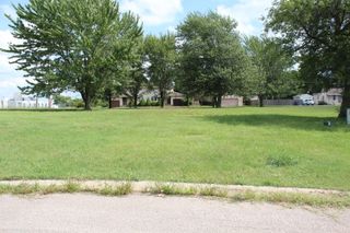 719 Manor Wood Circle 27, Benton Harbor, MI 49022