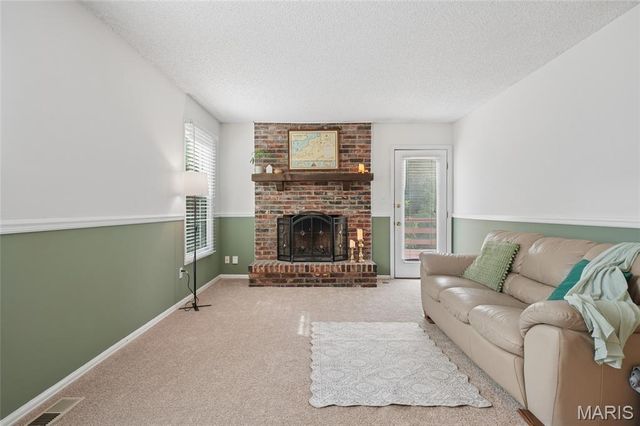 3024 Autumn Lakes Court, Maryland Heights, MO 63043
