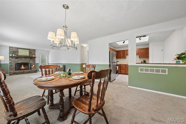 3024 Autumn Lakes Court, Maryland Heights, MO 63043