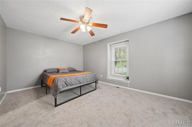 3024 Autumn Lakes Court, Maryland Heights, MO 63043