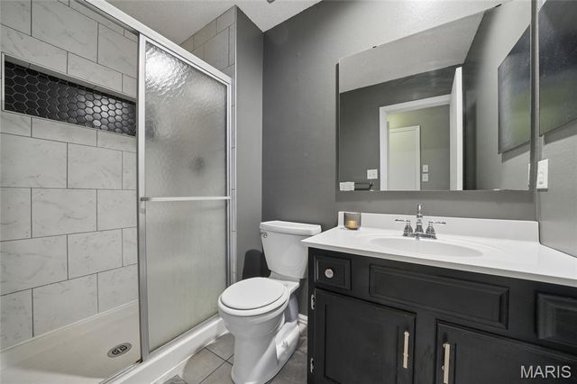 3024 Autumn Lakes Court, Maryland Heights, MO 63043