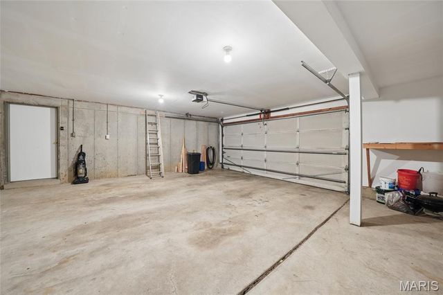 3024 Autumn Lakes Court, Maryland Heights, MO 63043