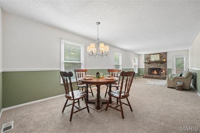 3024 Autumn Lakes Court, Maryland Heights, MO 63043