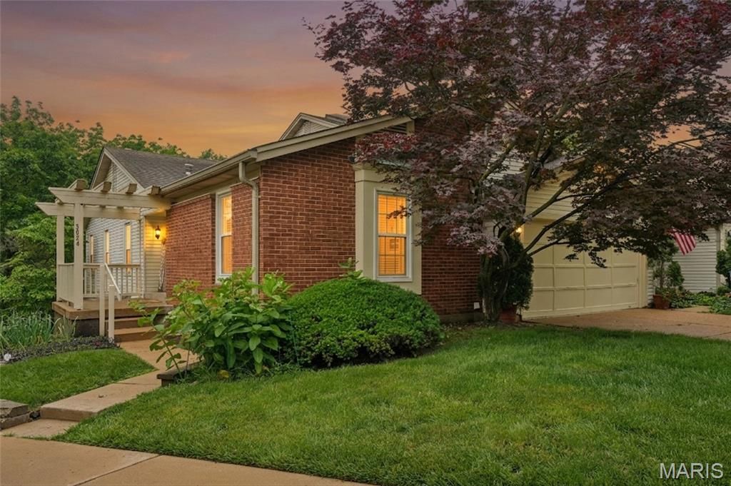 3024 Autumn Lakes Court, Maryland Heights, MO 63043