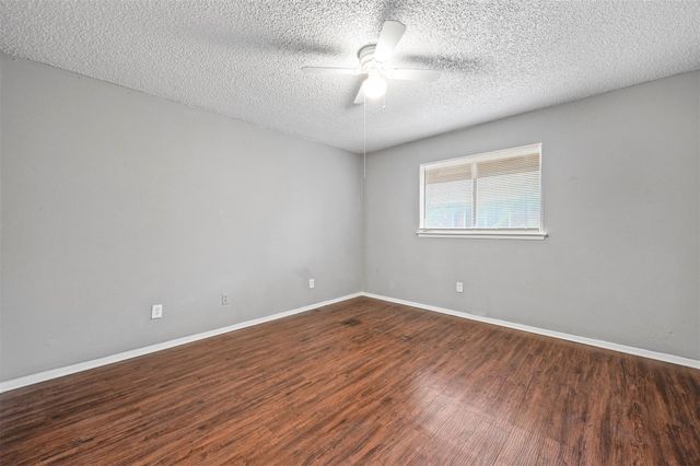 3034 Tudor Lane A, Irving, TX 75060