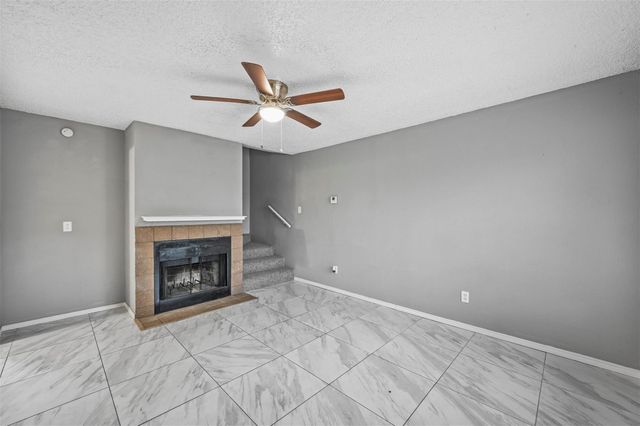 3034 Tudor Lane A, Irving, TX 75060