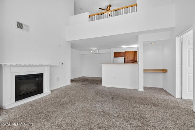 8550 TOUCHTON Road 537, Jacksonville, FL 32216
