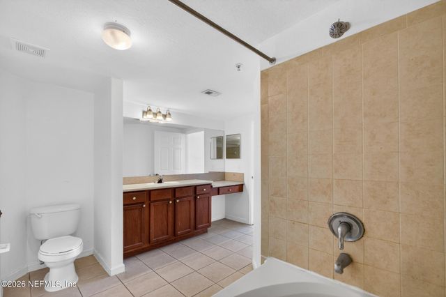 8550 TOUCHTON Road 537, Jacksonville, FL 32216