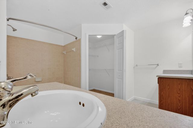 8550 TOUCHTON Road 537, Jacksonville, FL 32216