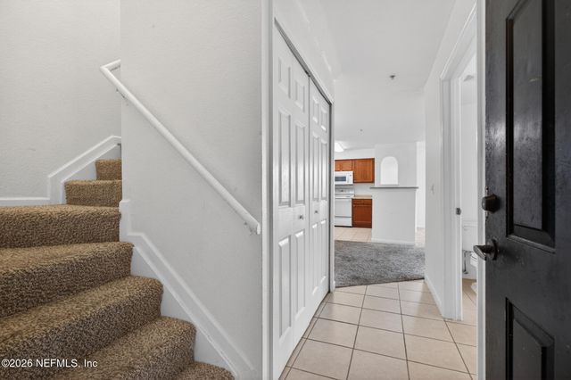 8550 TOUCHTON Road 537, Jacksonville, FL 32216