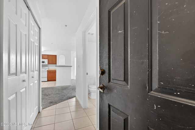 8550 TOUCHTON Road 537, Jacksonville, FL 32216