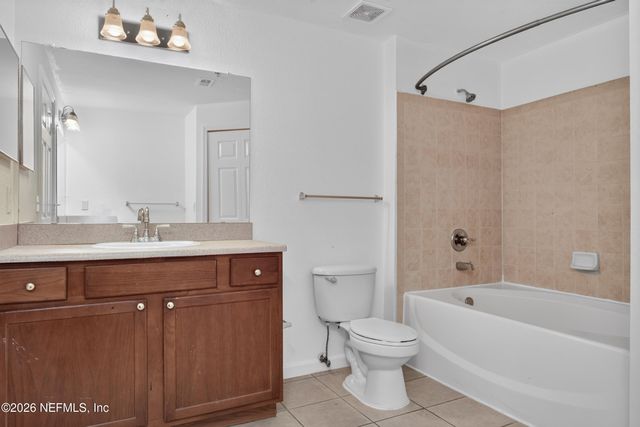 8550 TOUCHTON Road 537, Jacksonville, FL 32216