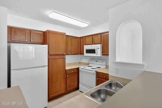 8550 TOUCHTON Road 537, Jacksonville, FL 32216