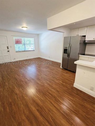 1231 SE 1st St 12, Fort Lauderdale, FL 33301