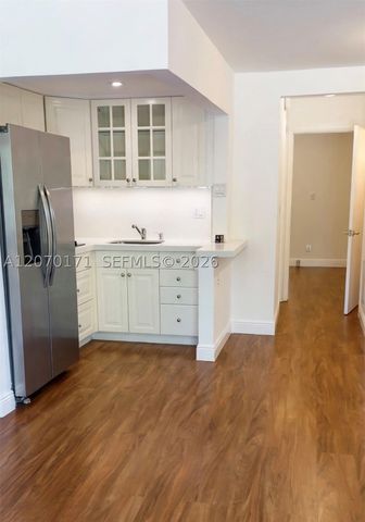 1231 SE 1st St 12, Fort Lauderdale, FL 33301