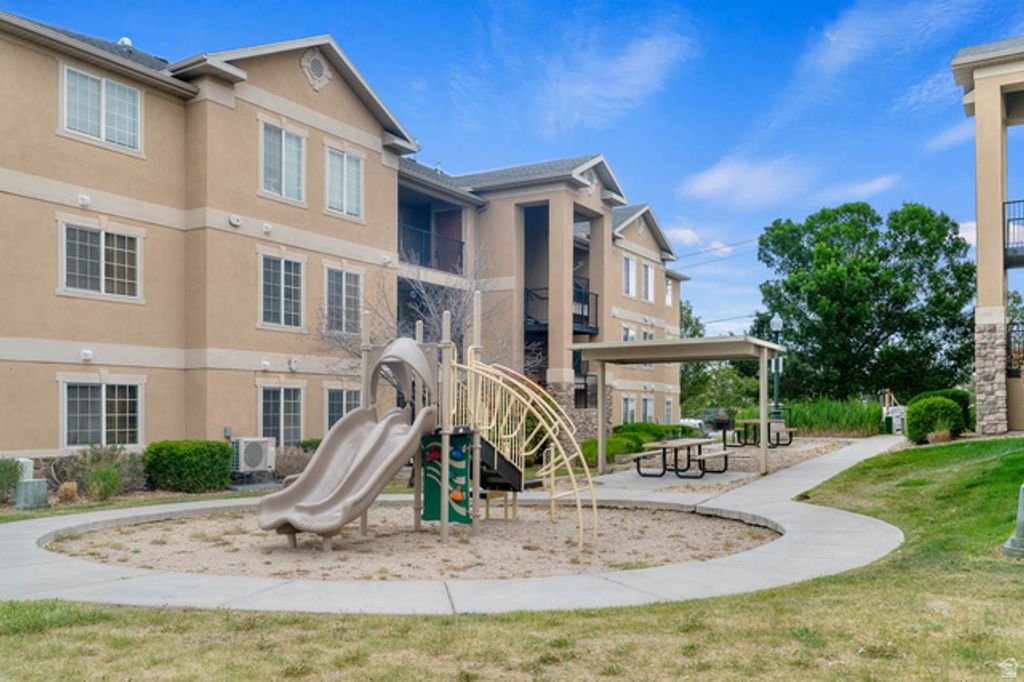 Image 18 of property listing at 3460 S 8000 W #206, Magna, UT 84044