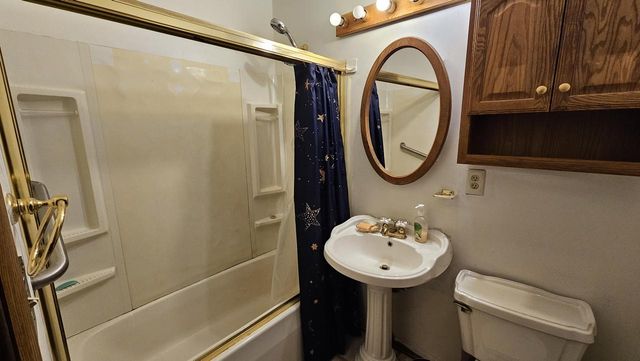 5632 S Melinda STREET, Milwaukee, WI 53221