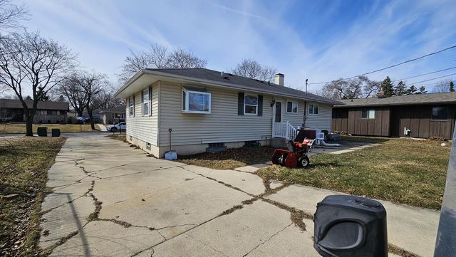 5632 S Melinda STREET, Milwaukee, WI 53221